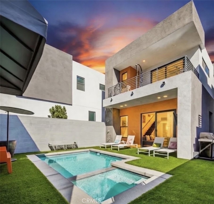 2705 Paragon - Photo 1