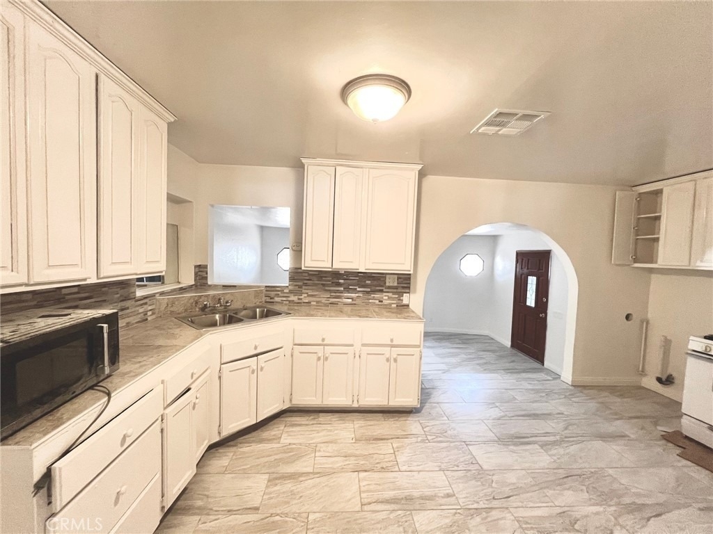 1263 W Lomita Road - Photo 4