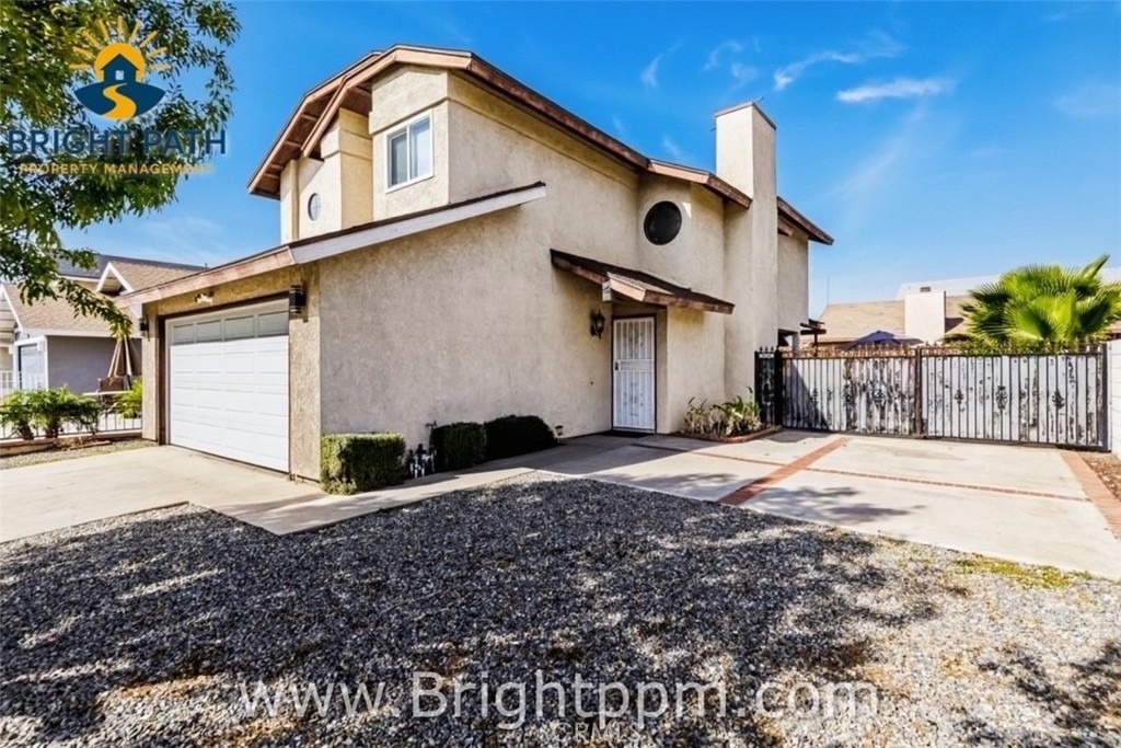 25280 Bay - Photo 2