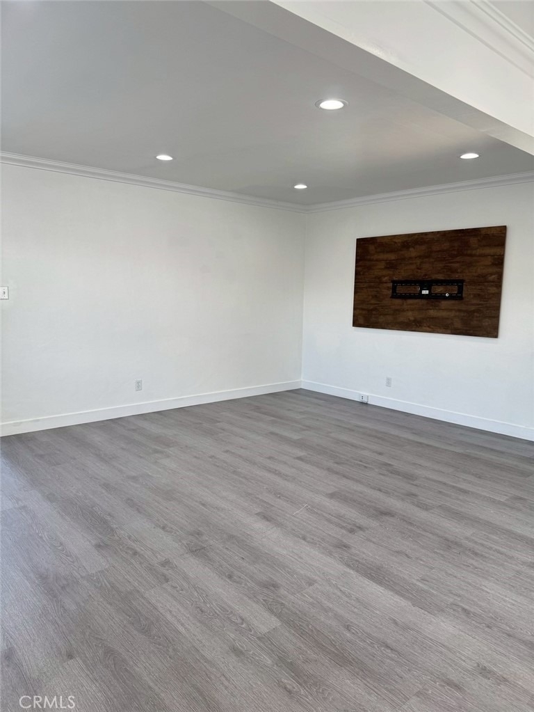 1327 N Kenwood St - Photo 0