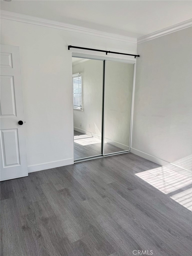 1327 N Kenwood St - Photo 5