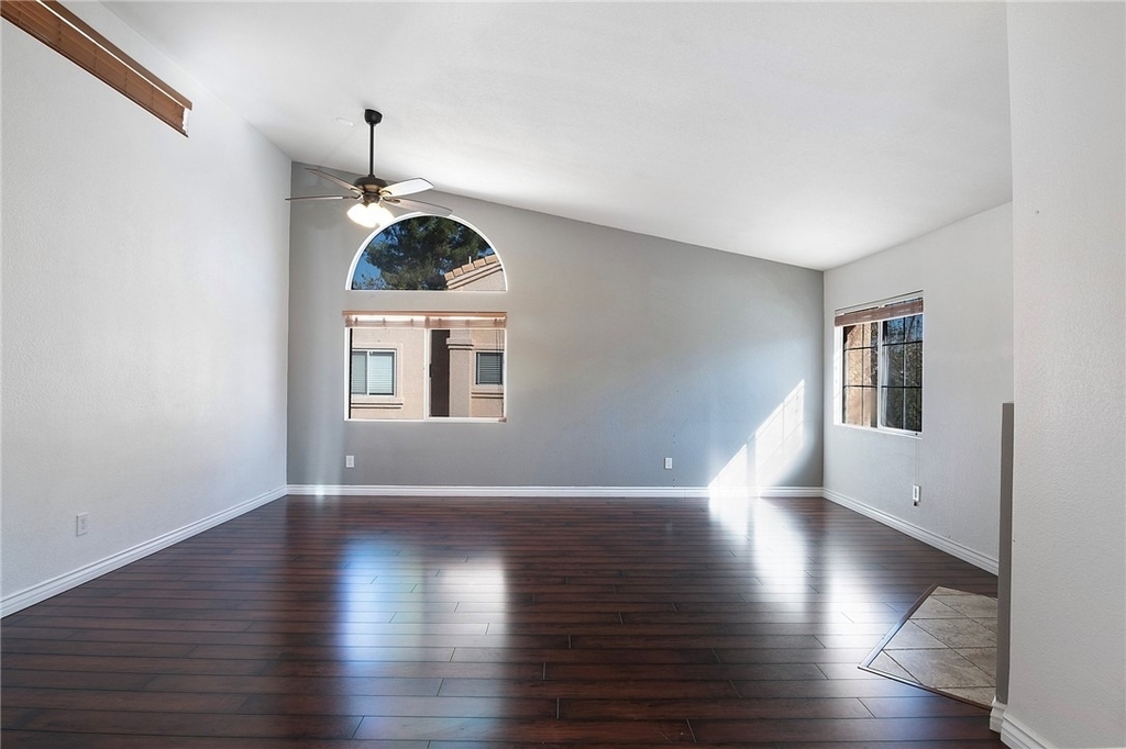 25126 Steinbeck - Photo 6