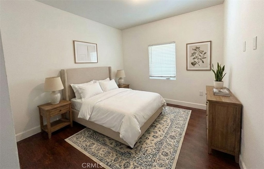 1861 S Longwood Avenue - Photo 4