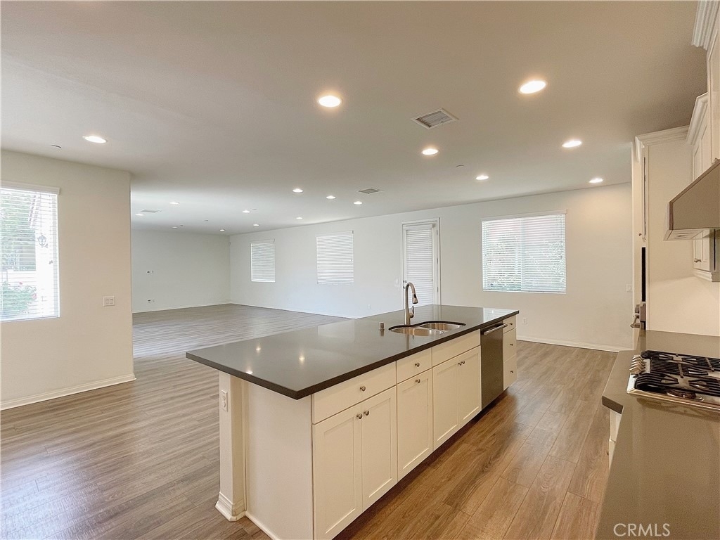 417 W Bagnall Street - Photo 4