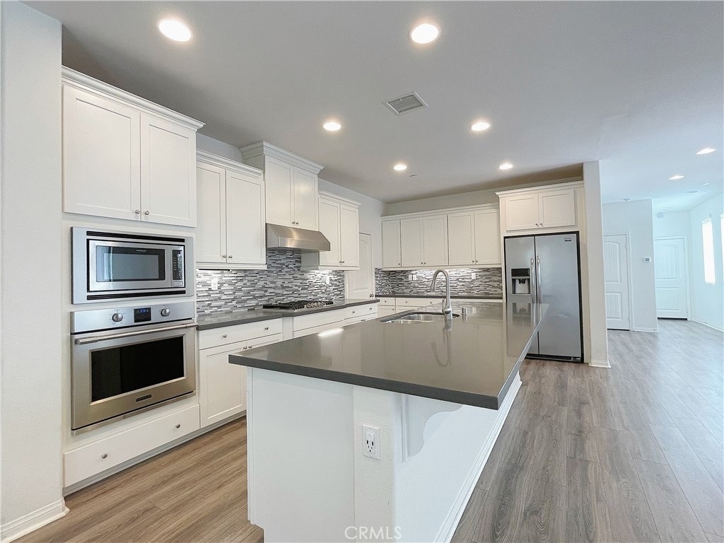 417 W Bagnall Street - Photo 3