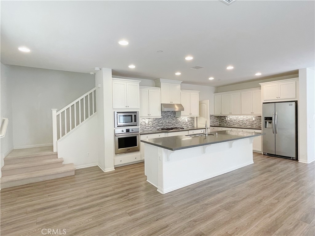 417 W Bagnall Street - Photo 2