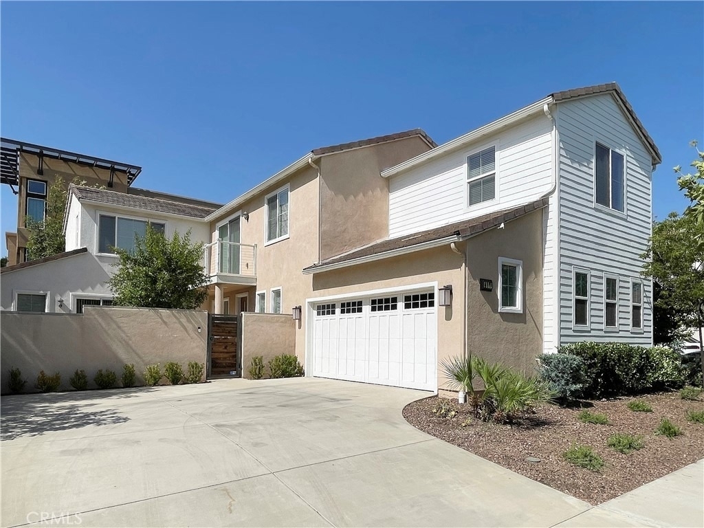 417 W Bagnall Street - Photo 0