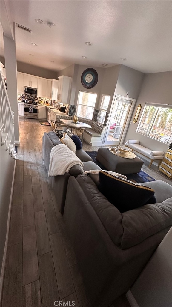 495 Woodbluff - Photo 2