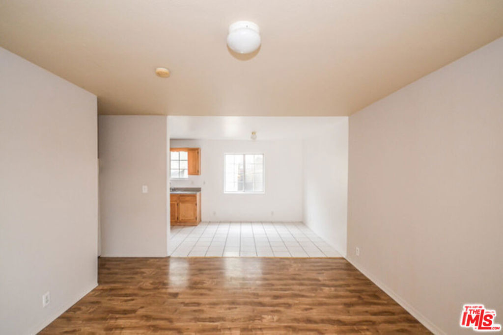 3722 Wall Street - Photo 5