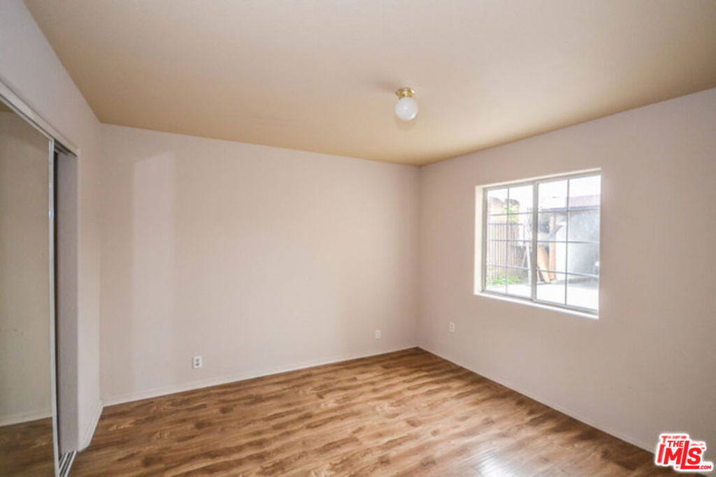 3722 Wall Street - Photo 2