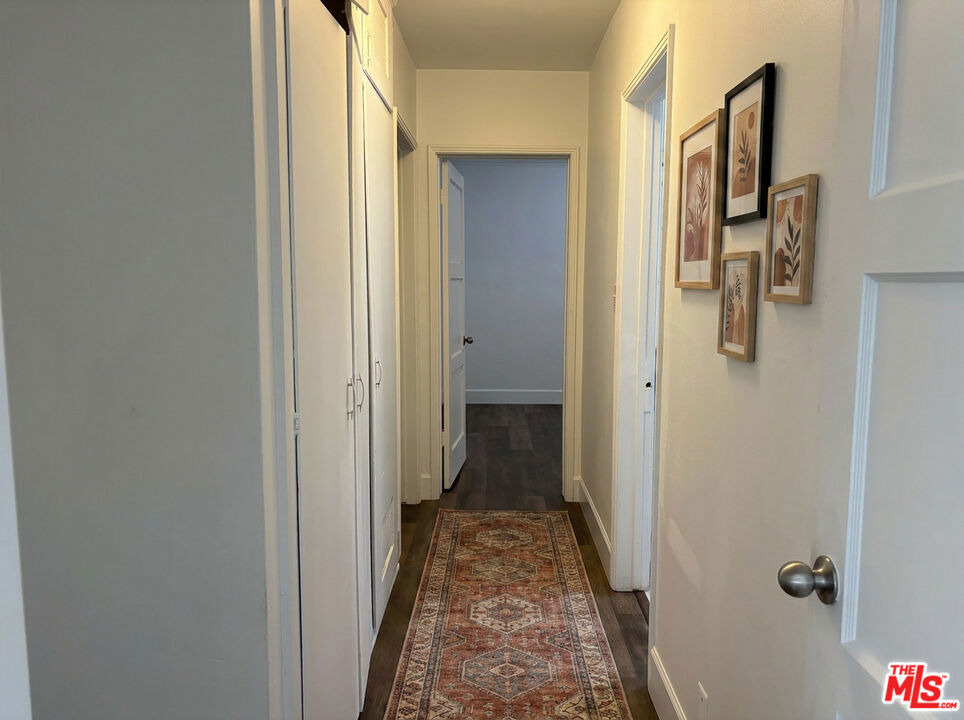 1638 Greenfield Avenue - Photo 11