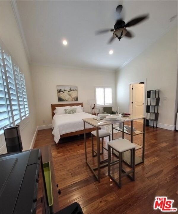4956 Doman Avenue - Photo 3