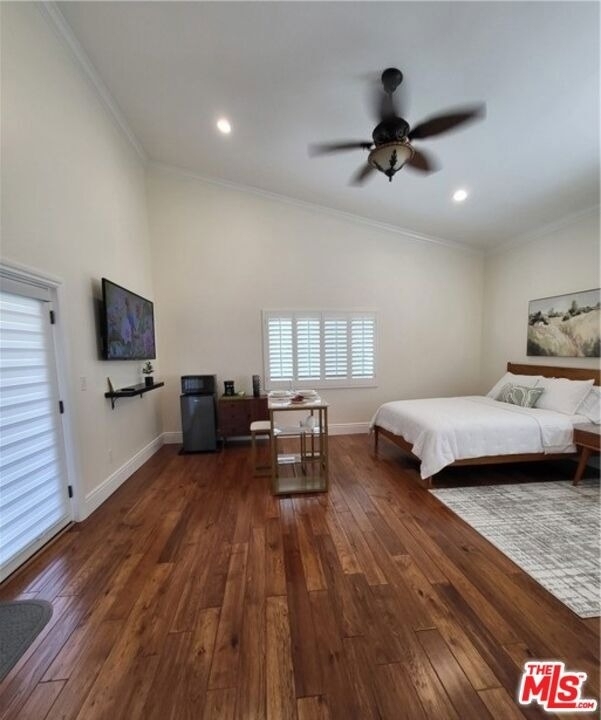 4956 Doman Avenue - Photo 2