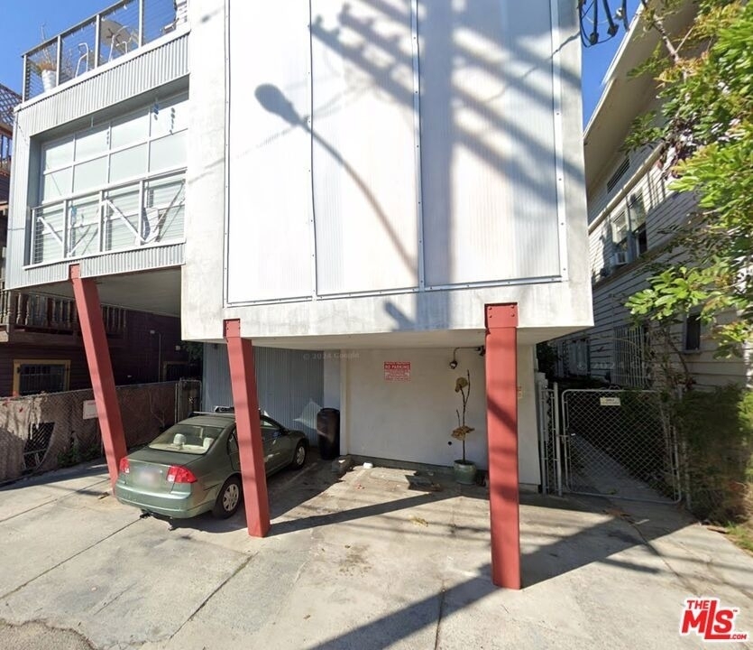 24 Westminster Avenue - Photo 21