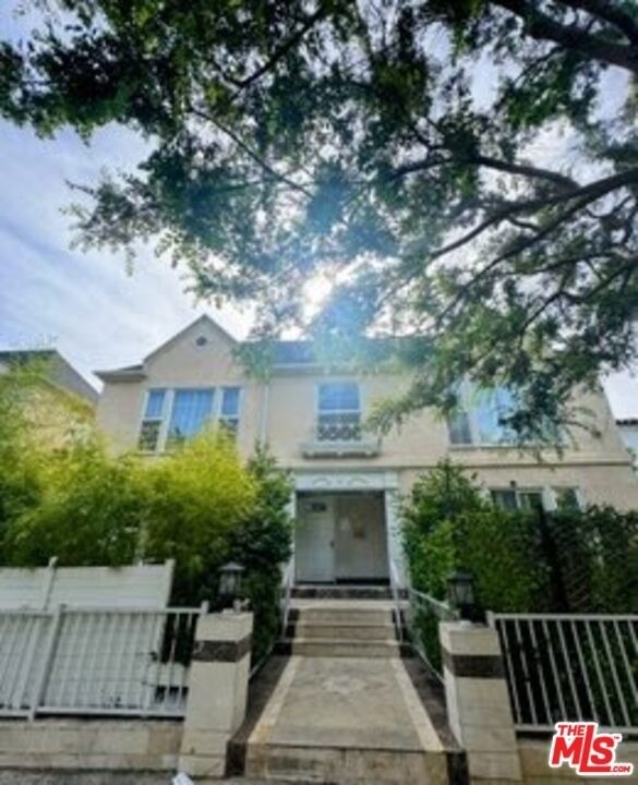 133 S Crescent Drive - Photo 0