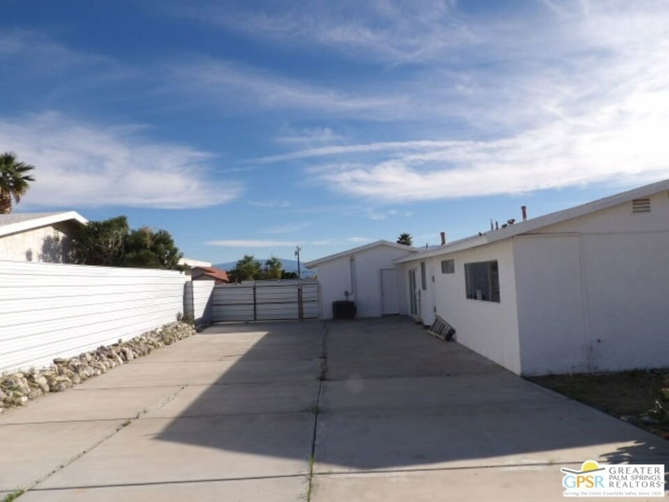 65798 5th Street - Photo 5