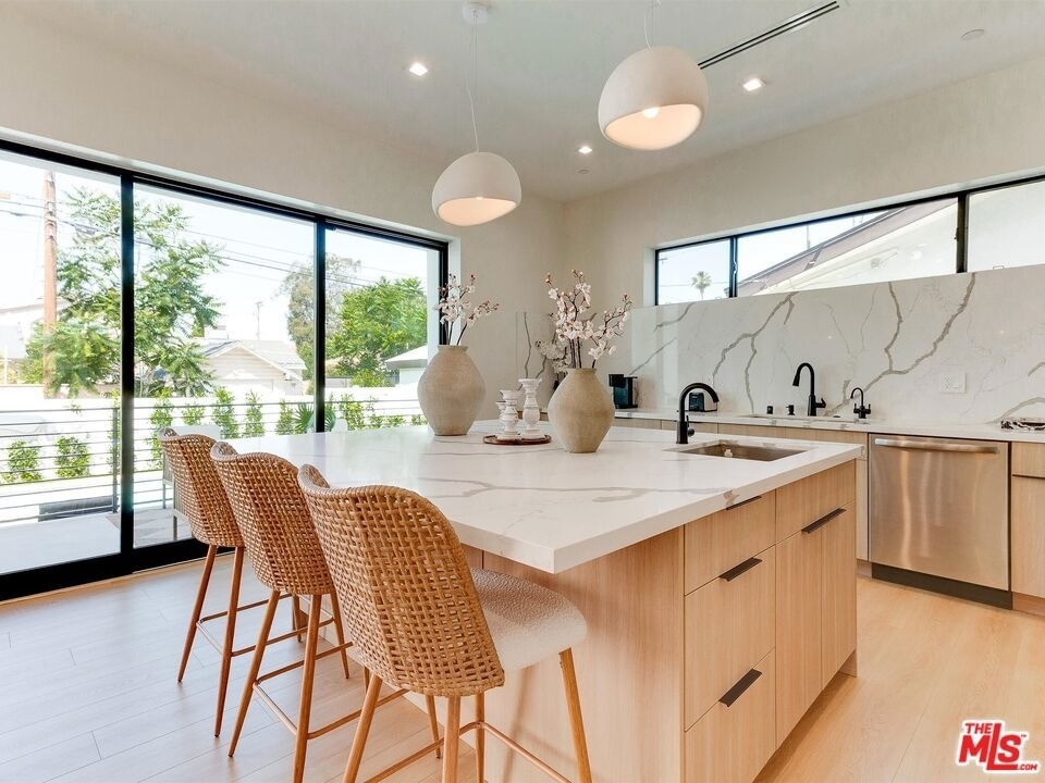 5929 Hesperia Avenue - Photo 15