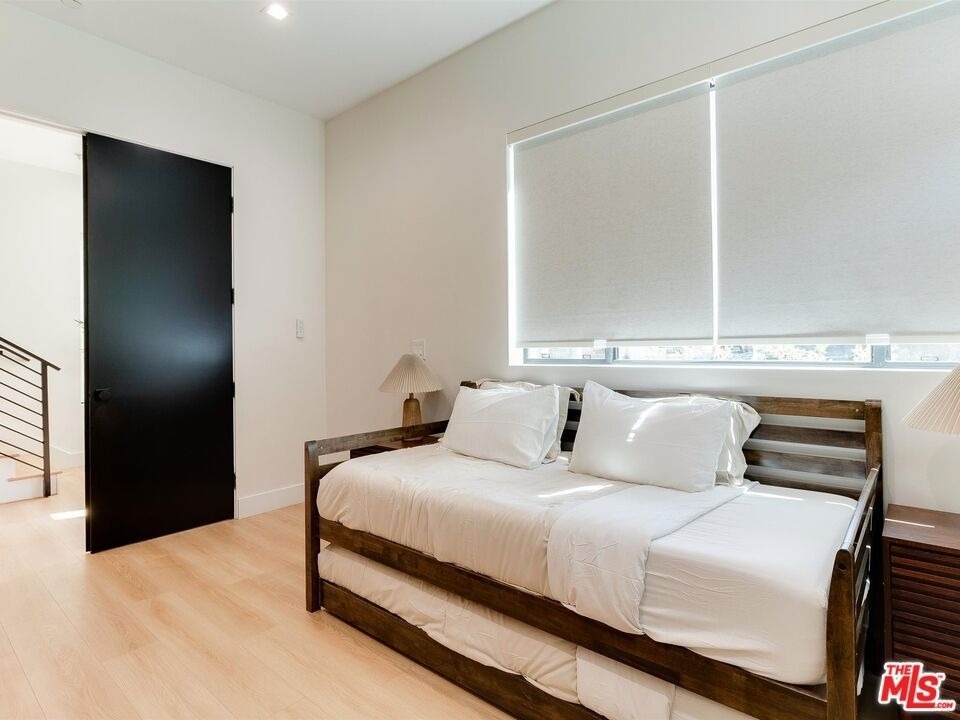 5929 Hesperia Avenue - Photo 27