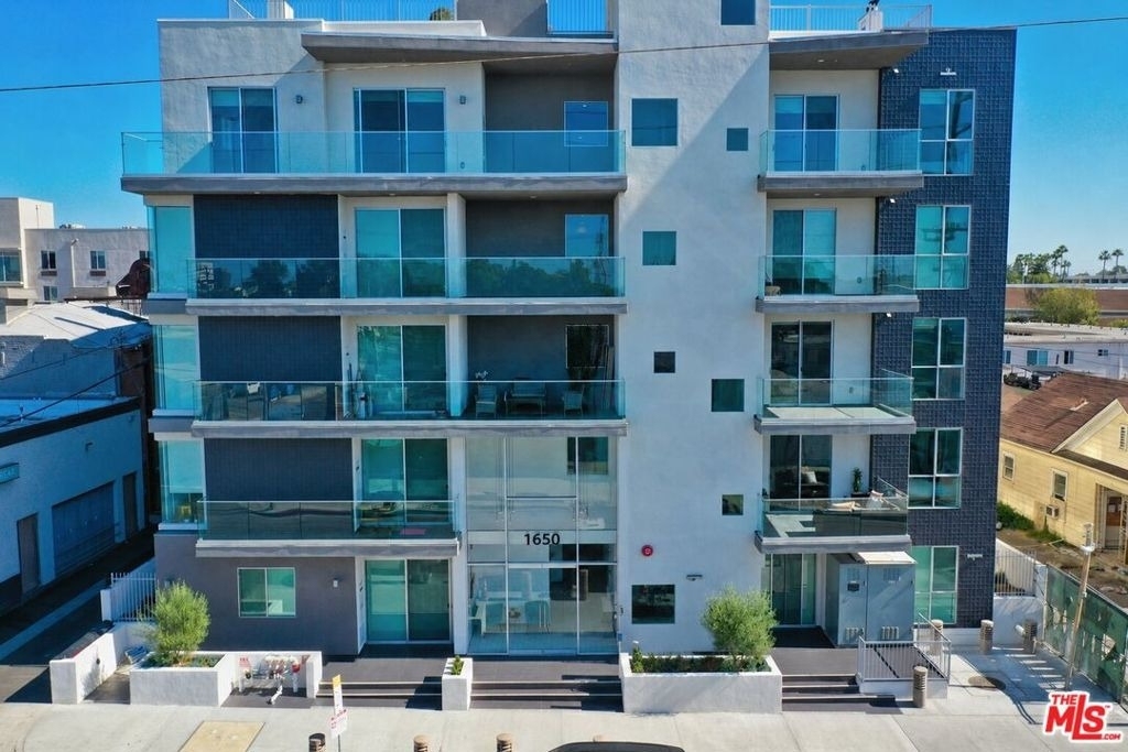 1650 Sawtelle Boulevard - Photo 0