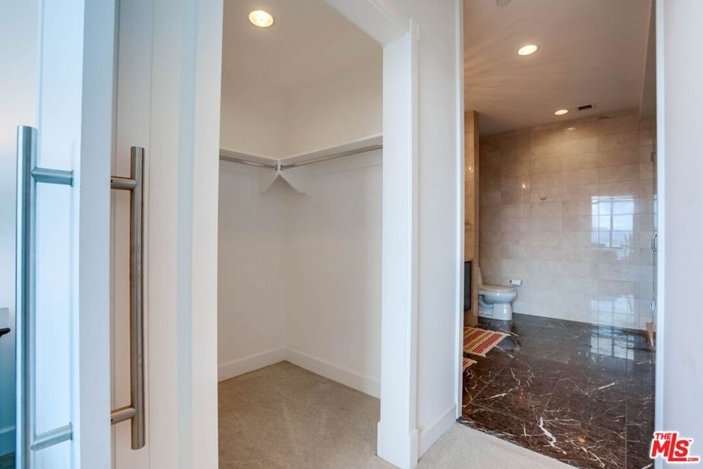 900 W Olympic Boulevard - Photo 15