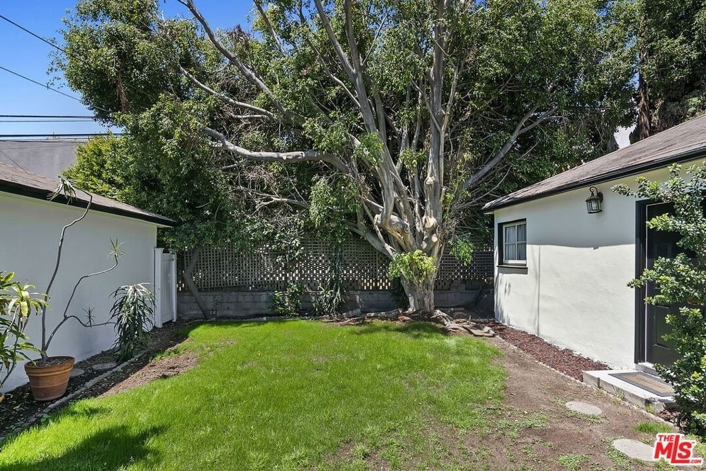 2519 Bentley Avenue - Photo 25