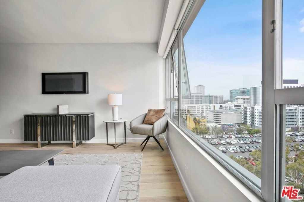 3460 W 7th Street - Photo 2