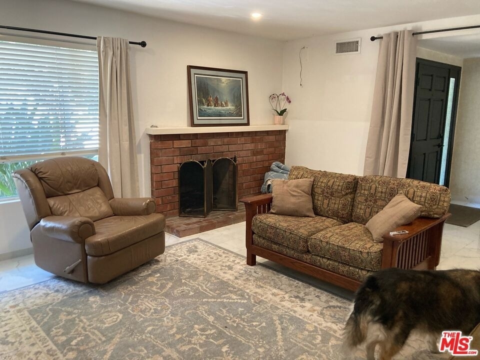 758 E Cypress Avenue - Photo 5