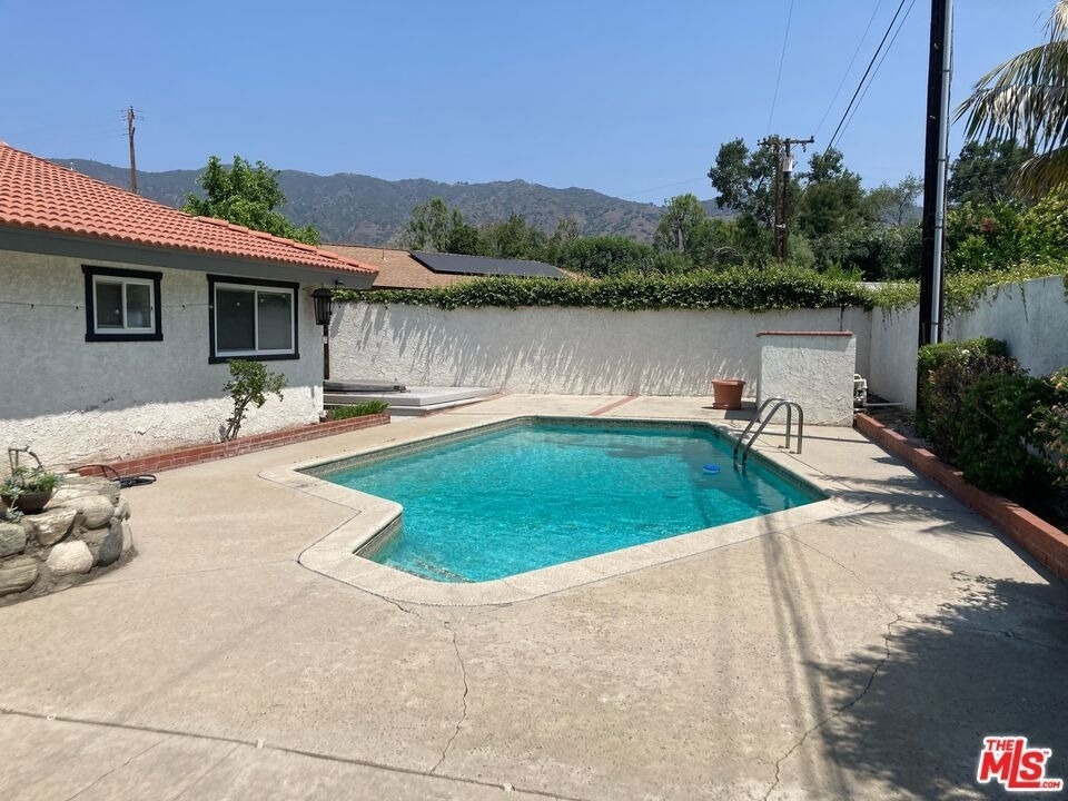 758 E Cypress Avenue - Photo 12