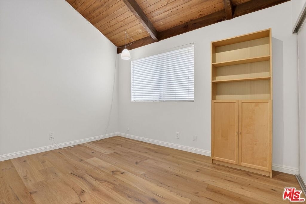 8611 Burton Way - Photo 53