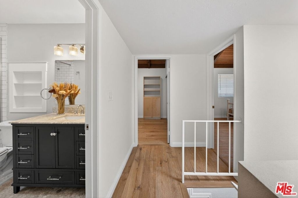 8611 Burton Way - Photo 44