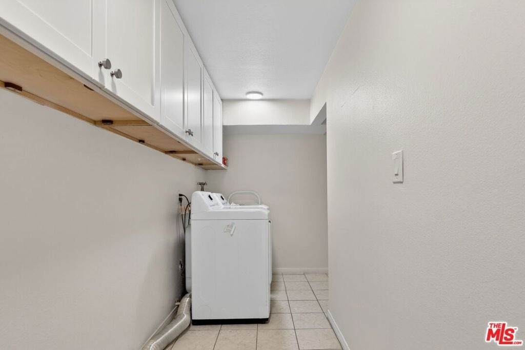 8611 Burton Way - Photo 61