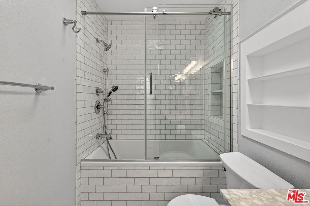 8611 Burton Way - Photo 46