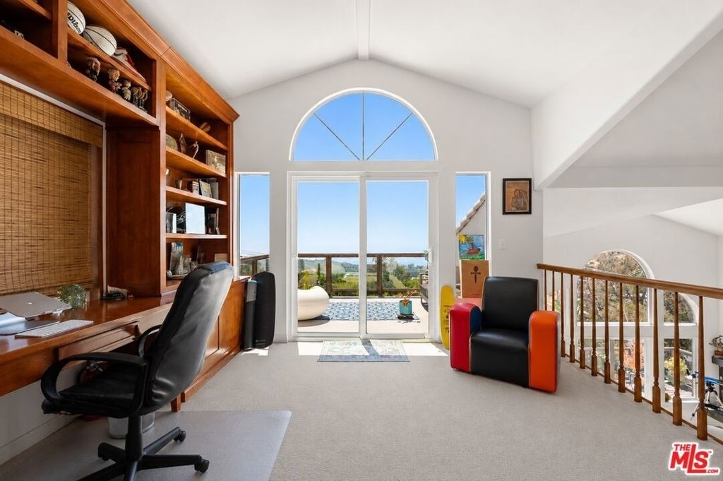 21630 Saddle Peak Road - Photo 19