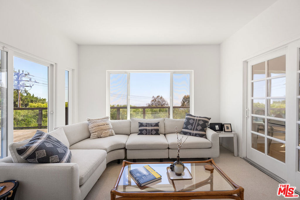 21630 Saddle Peak Road - Photo 4