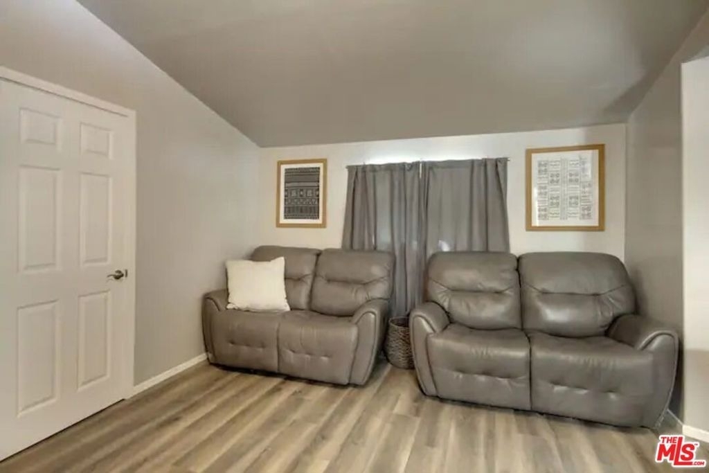 39219 Cedar Dell Road - Photo 4