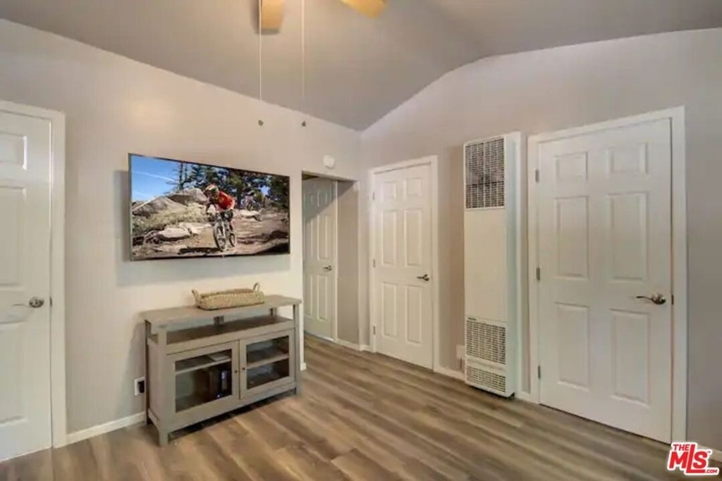 39219 Cedar Dell Road - Photo 14