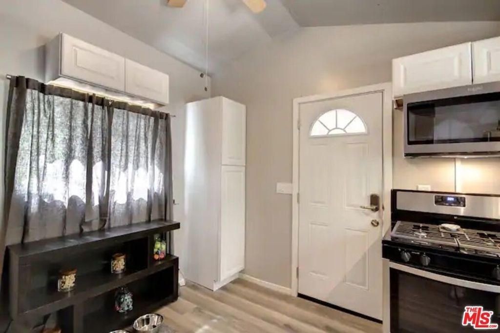 39219 Cedar Dell Road - Photo 17