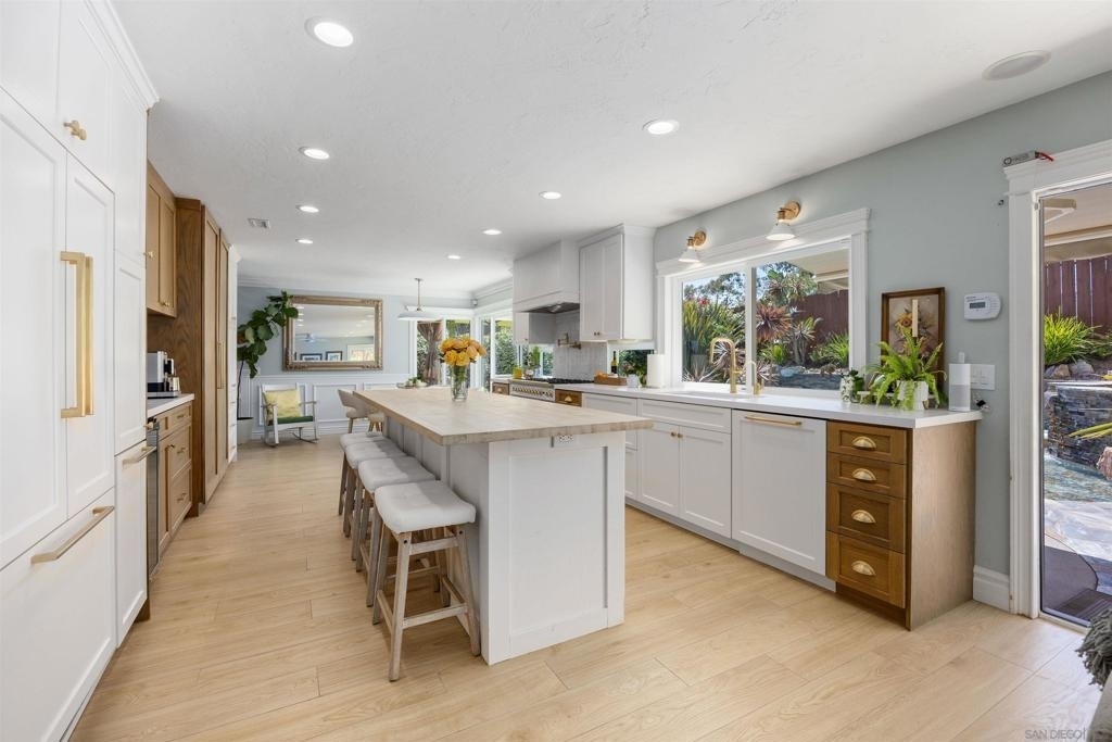 264 Turner - Photo 2