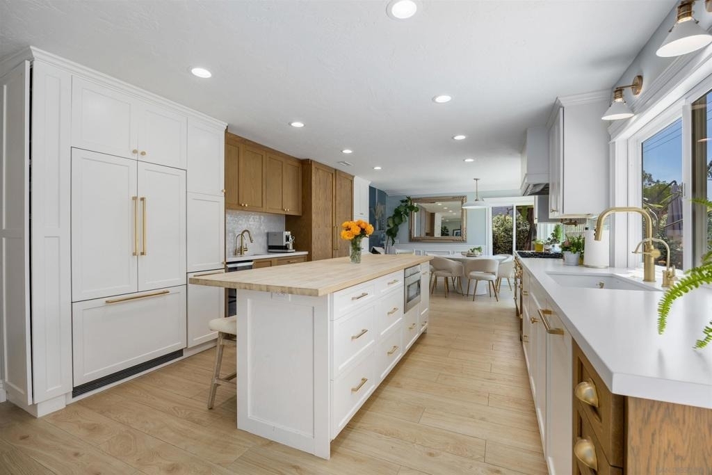 264 Turner - Photo 4