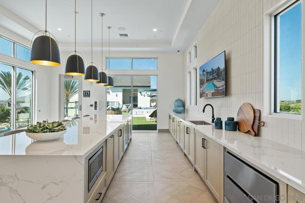 5050 Avenida Lugano - Photo 8