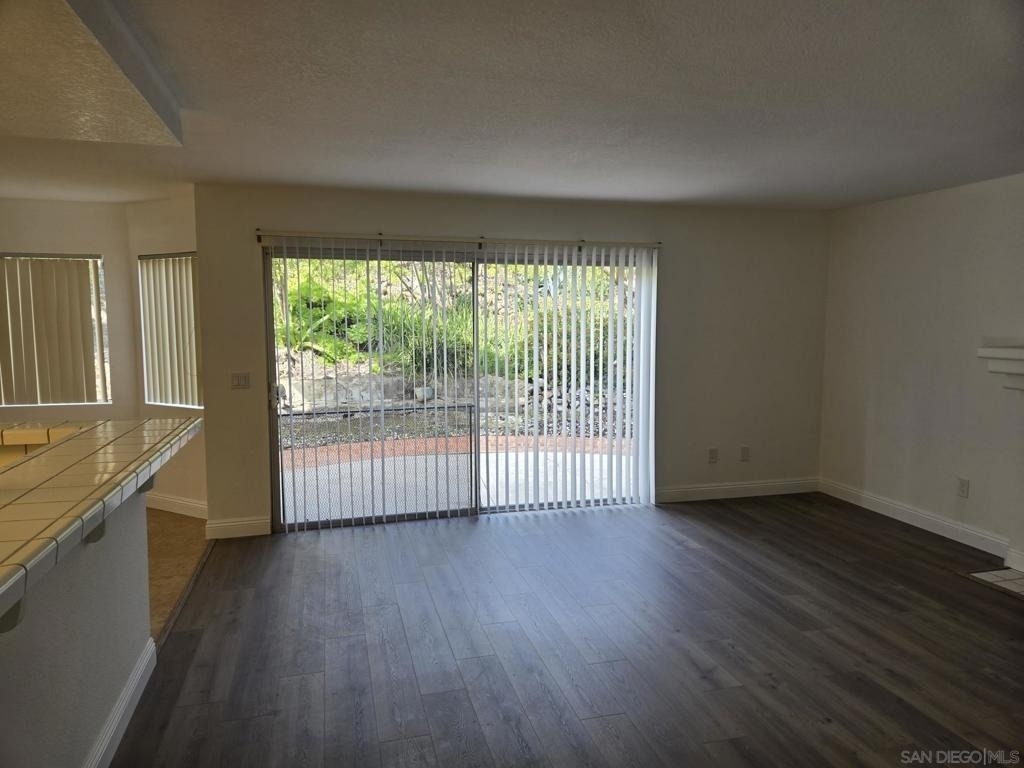 9480 Maler Rd - Photo 9