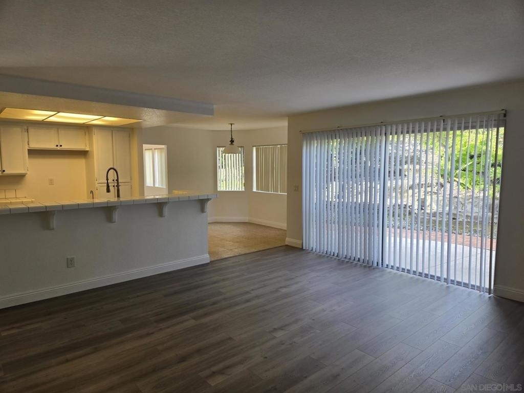 9480 Maler Rd - Photo 8
