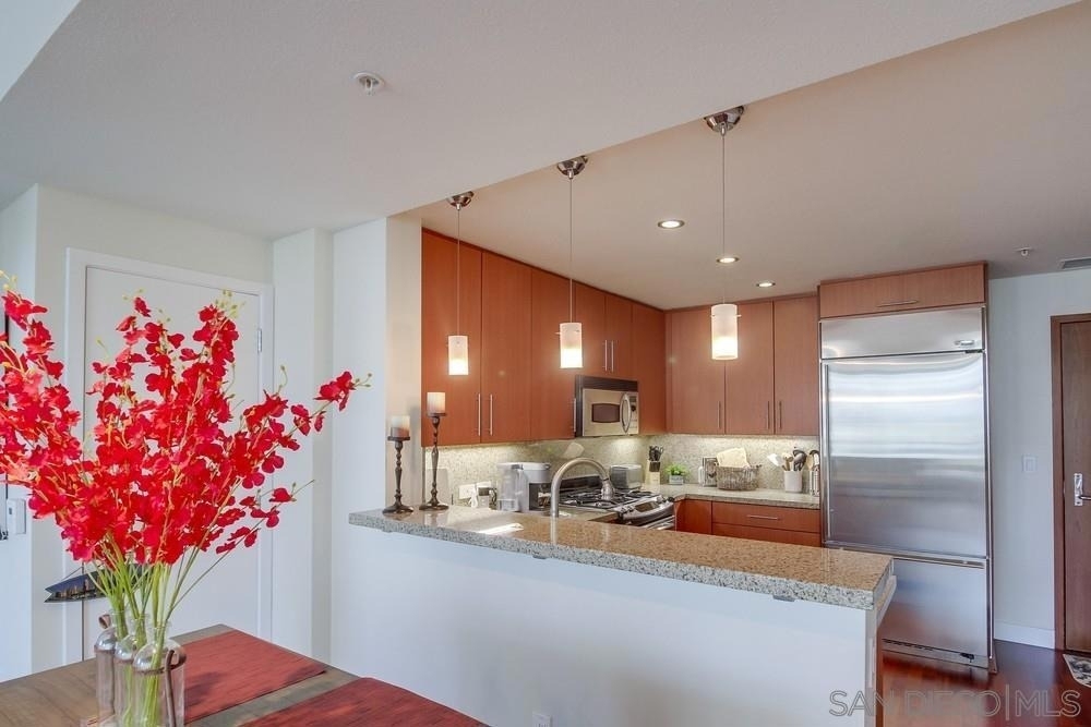 325 7th Ave - Photo 14
