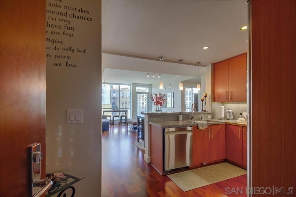 325 7th Ave - Photo 7
