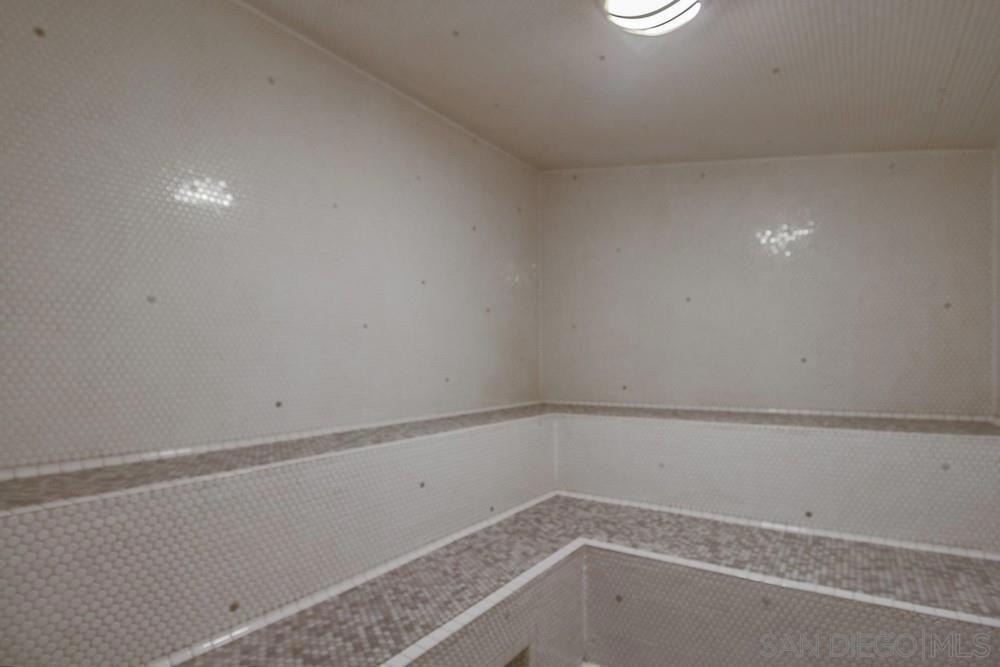 325 7th Ave - Photo 32