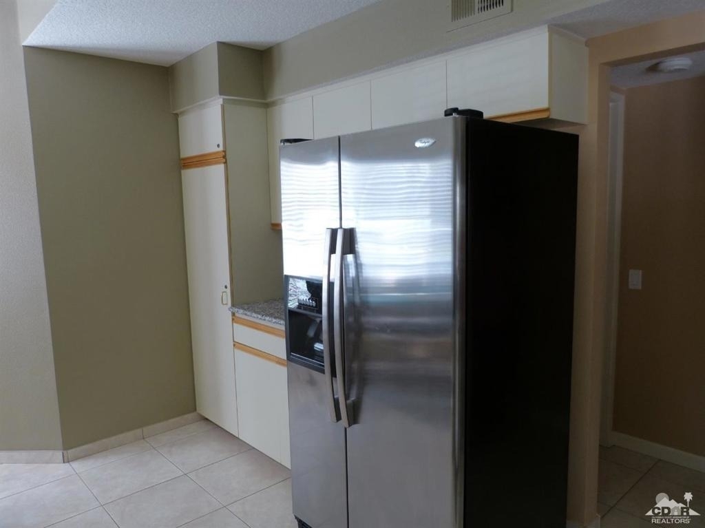221 Vista Royale Circle W - Photo 8