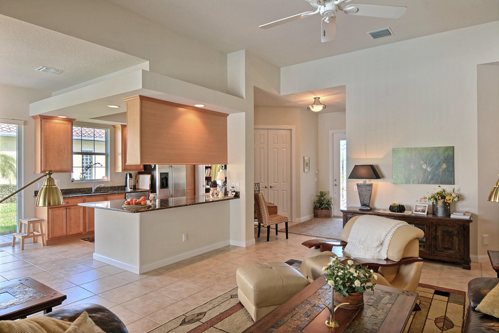 5254 Eleuthra Circle - Photo 4