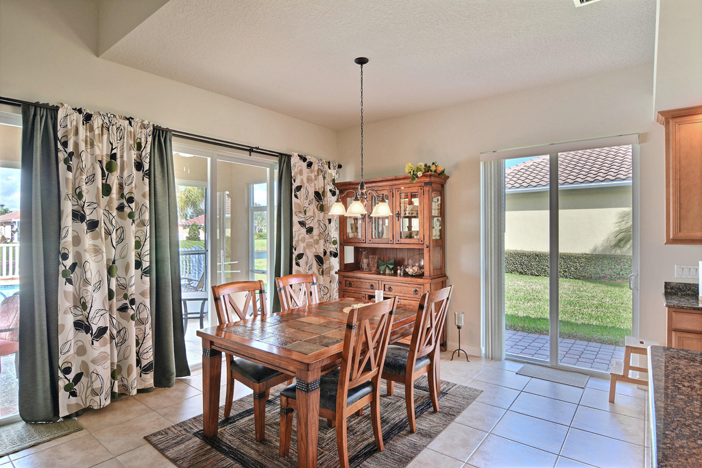 5254 Eleuthra Circle - Photo 10