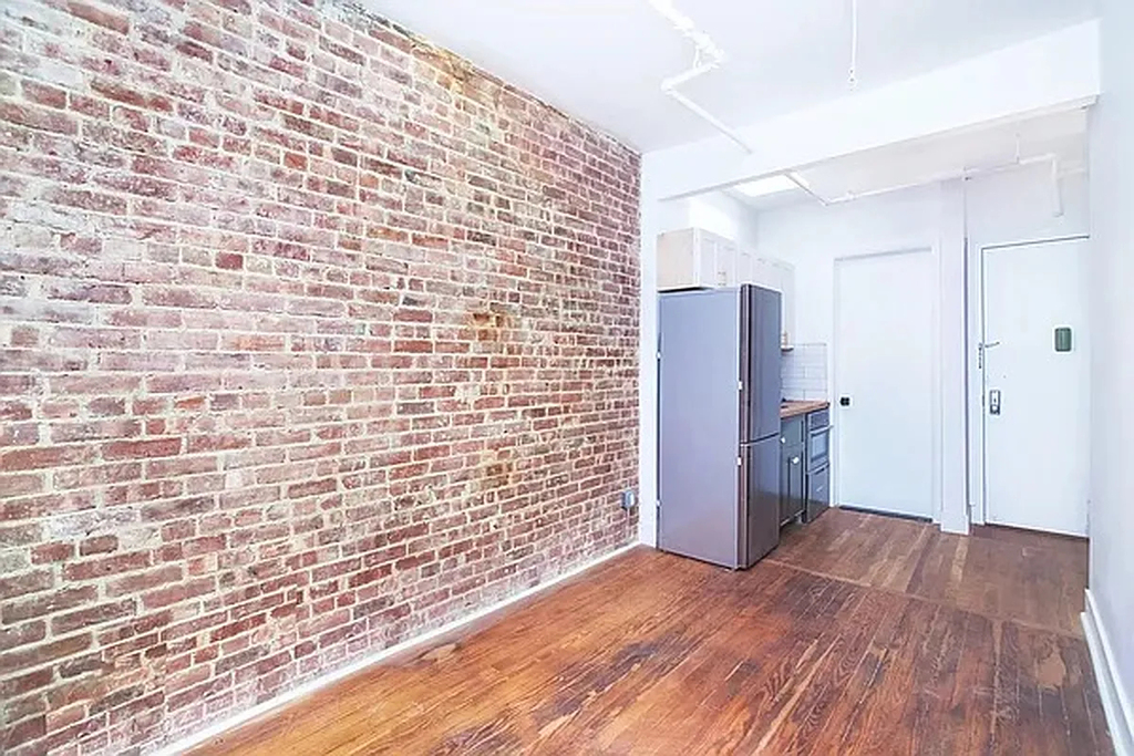 550 West 149th Street - Photo 2