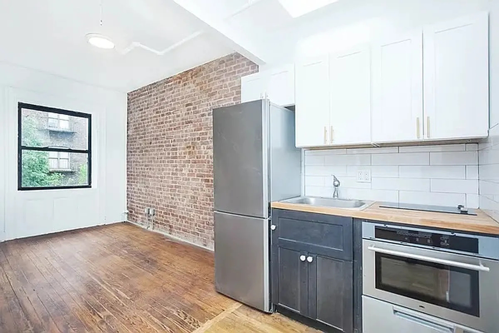 550 West 149th Street - Photo 1